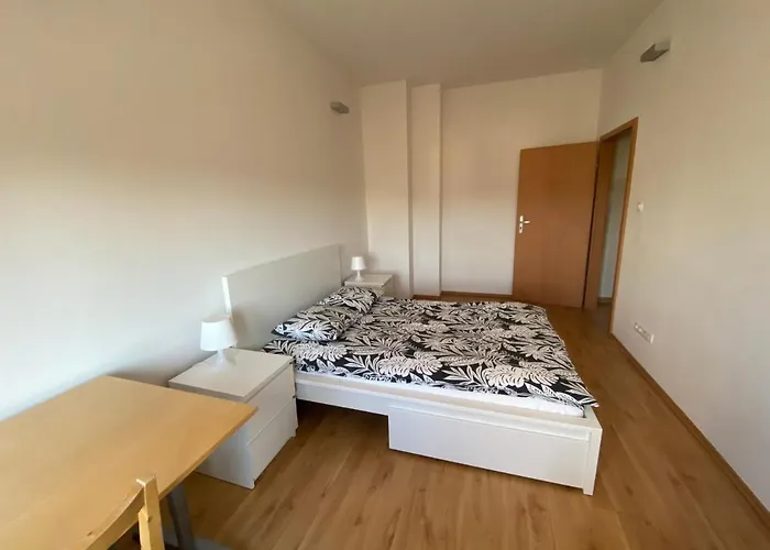 Przyjazne Mieszkanie W Kamienicy Blisko Centrum